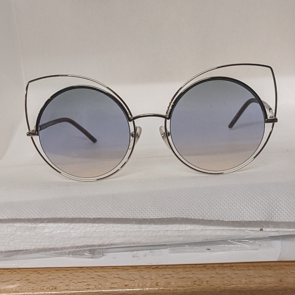 Marc Jacobs Accessories - Marc jacobs sunglasses